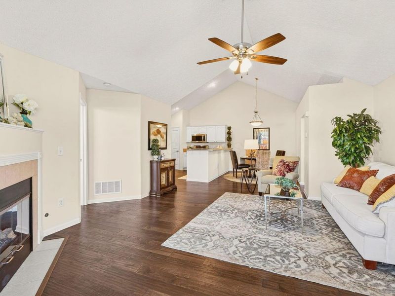 298 Waterside Drive, Delaware, OH 43015 Photo 9