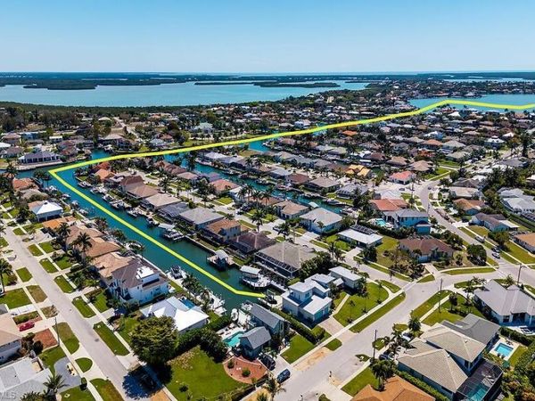 255 Columbus WAY, MARCO ISLAND, FL 34145