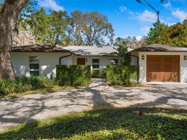 315 Date Palm Road, Vero Beach, FL 32963