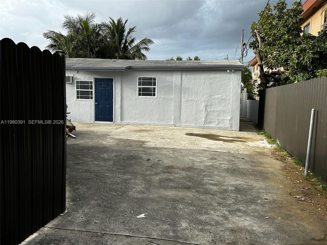 2223 NW 32nd St, Miami, FL 33142 Photo