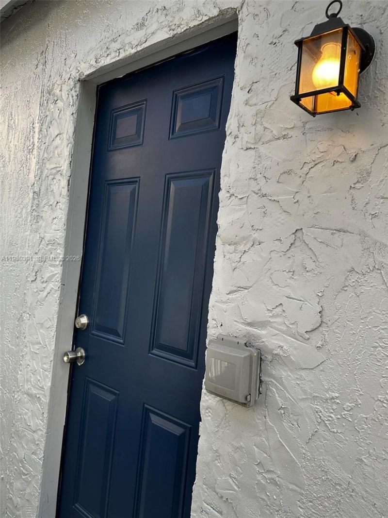 2223 NW 32nd St, Miami, FL 33142 Photo