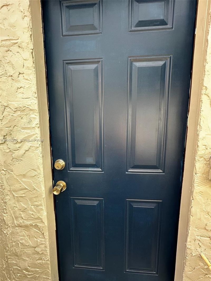 2223 NW 32nd St, Miami, FL 33142 Photo