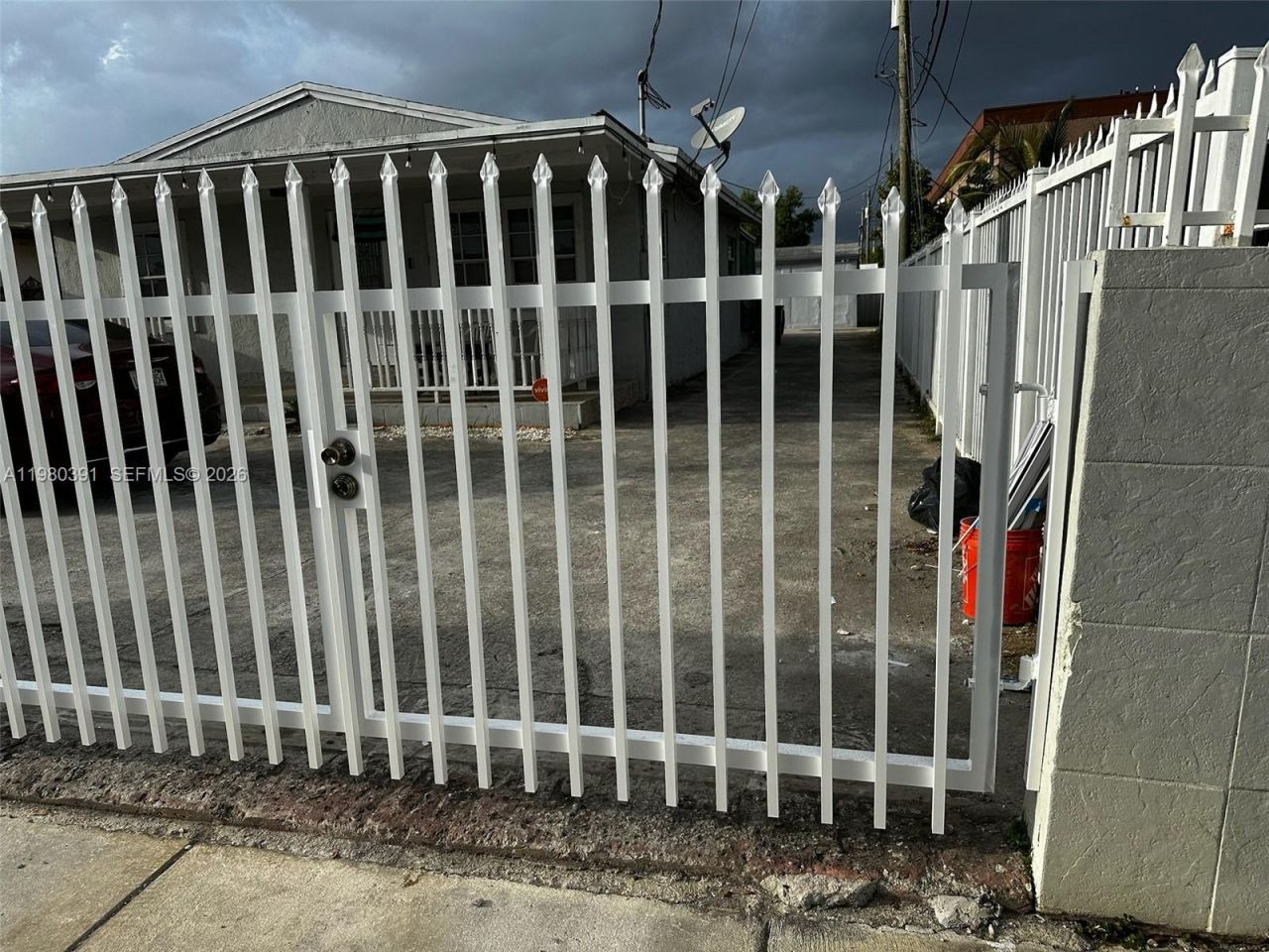 2223 NW 32nd St, Miami, FL 33142 Photo