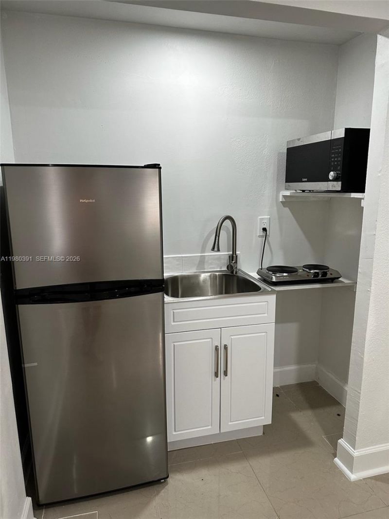 2223 NW 32nd St, Miami, FL 33142 Photo