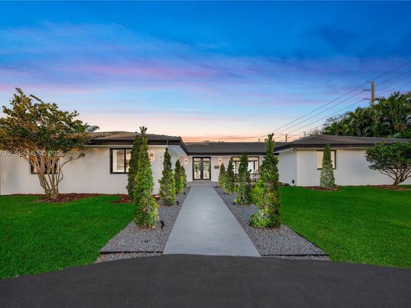 14323 SW 80th Ave , Palmetto Bay, FL 33158