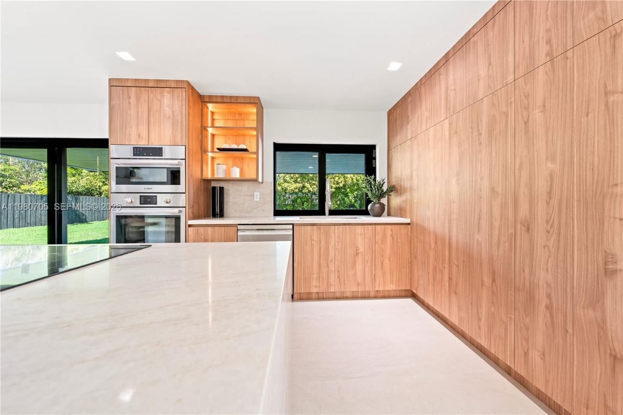 14323 SW 80th Ave , Palmetto Bay, FL 33158 Photo