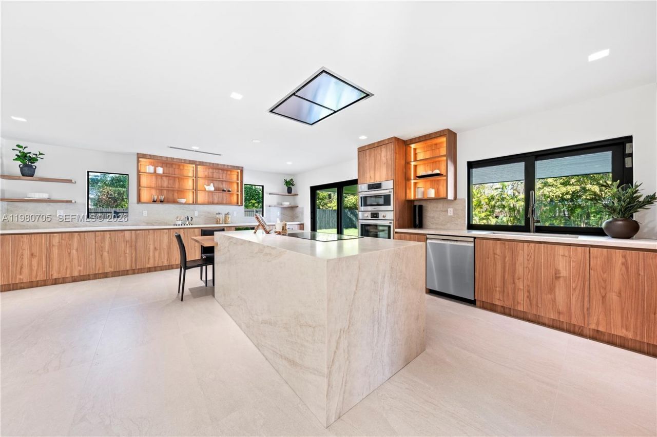 14323 SW 80th Ave , Palmetto Bay, FL 33158 Photo