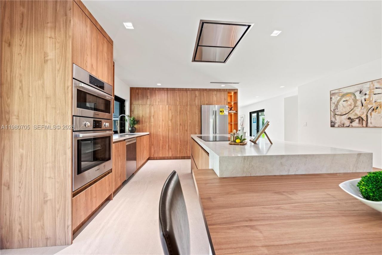 14323 SW 80th Ave , Palmetto Bay, FL 33158 Photo