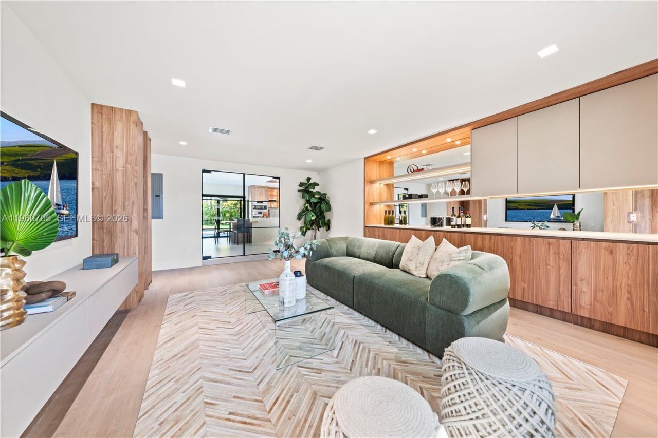 14323 SW 80th Ave , Palmetto Bay, FL 33158 Photo