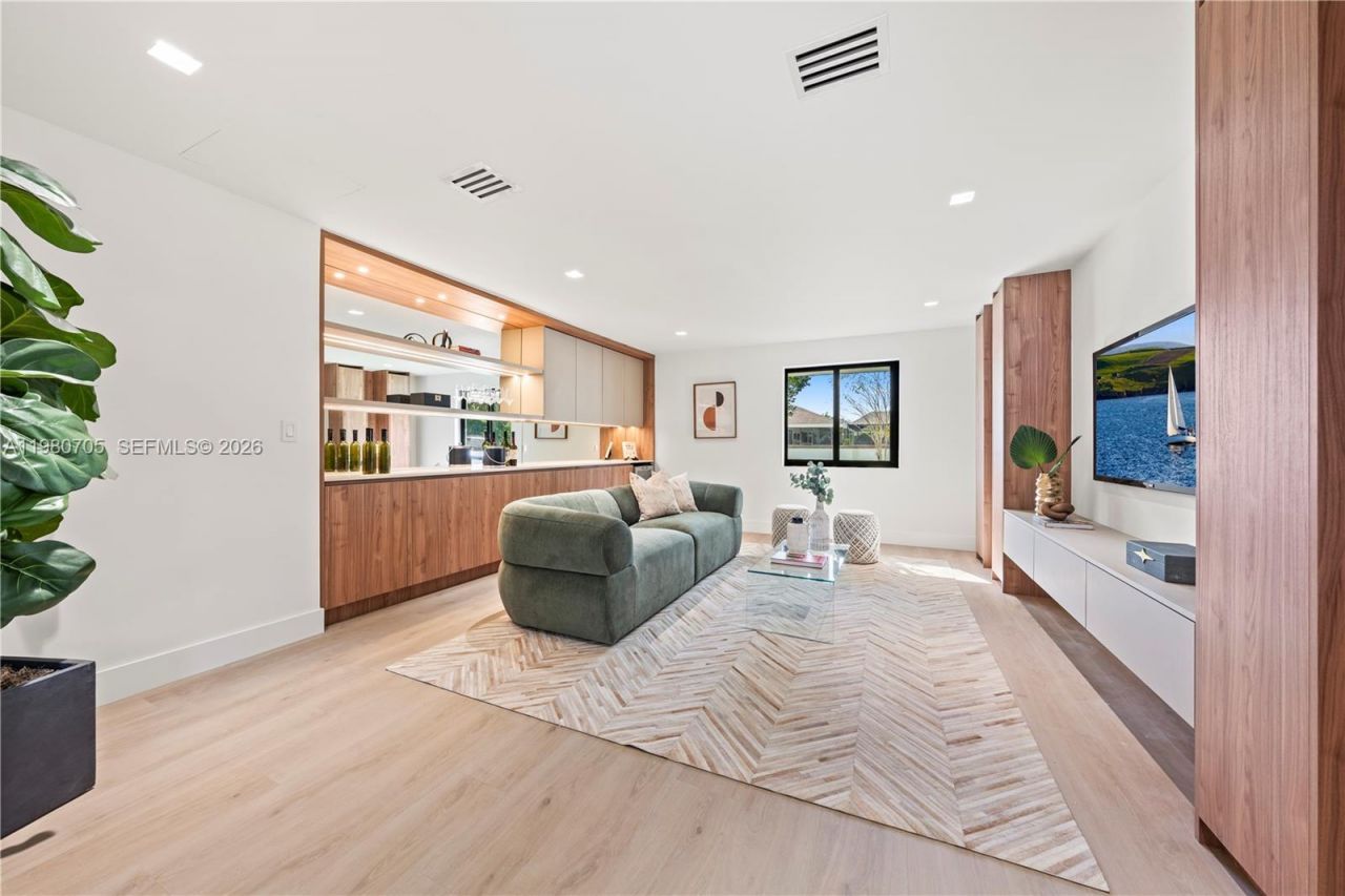 14323 SW 80th Ave , Palmetto Bay, FL 33158 Photo