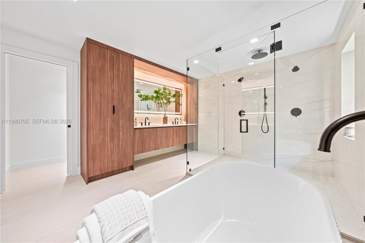 14323 SW 80th Ave , Palmetto Bay, FL 33158 Photo