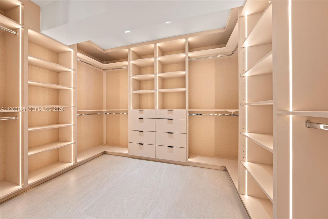 14323 SW 80th Ave , Palmetto Bay, FL 33158 Photo