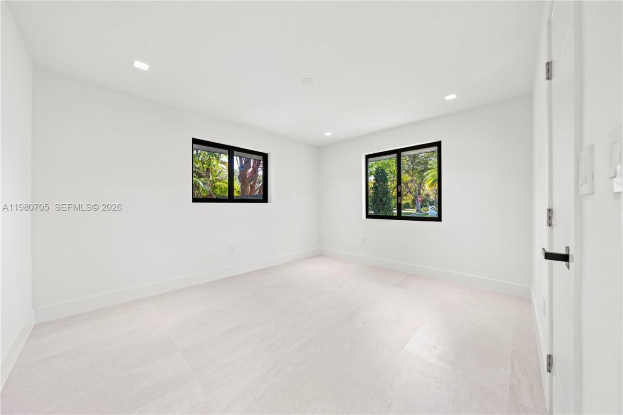 14323 SW 80th Ave , Palmetto Bay, FL 33158 Photo