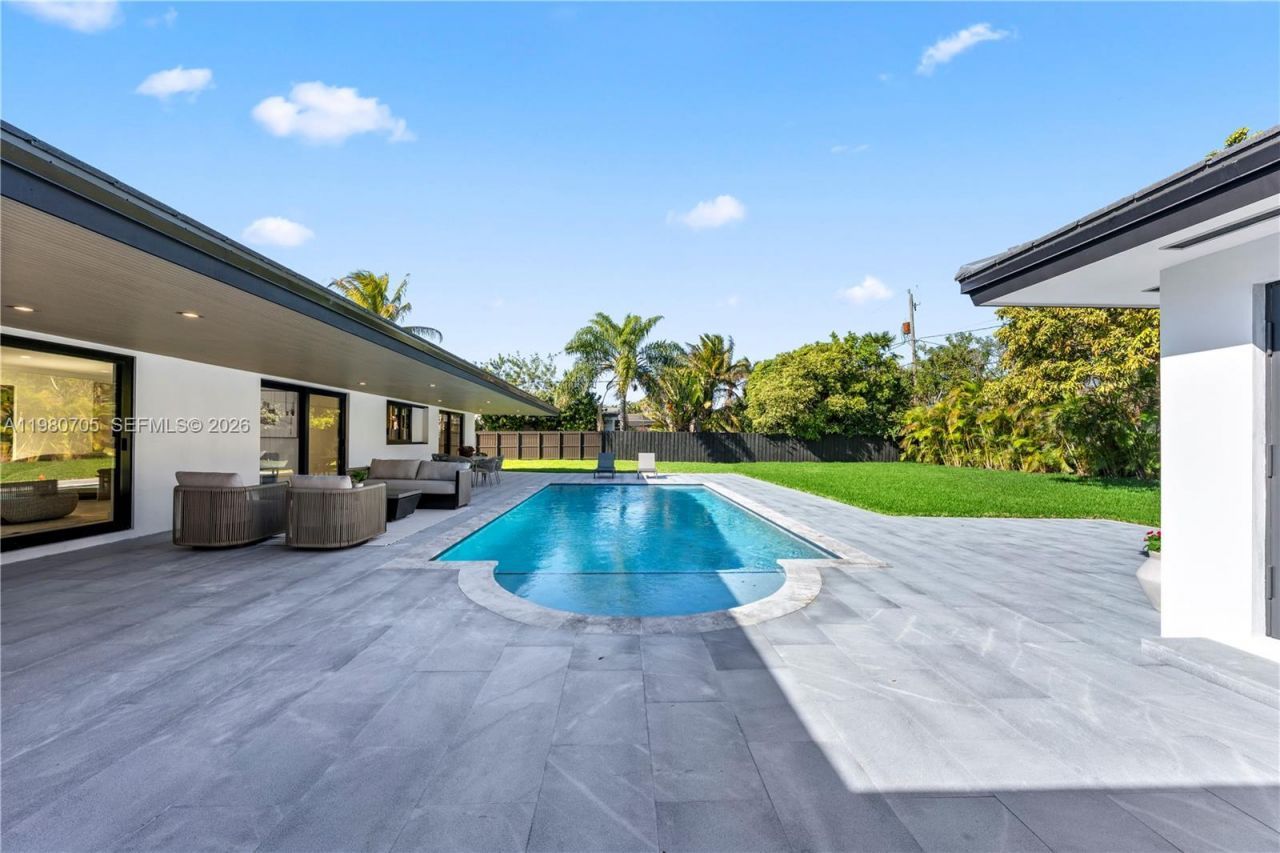 14323 SW 80th Ave , Palmetto Bay, FL 33158 Photo