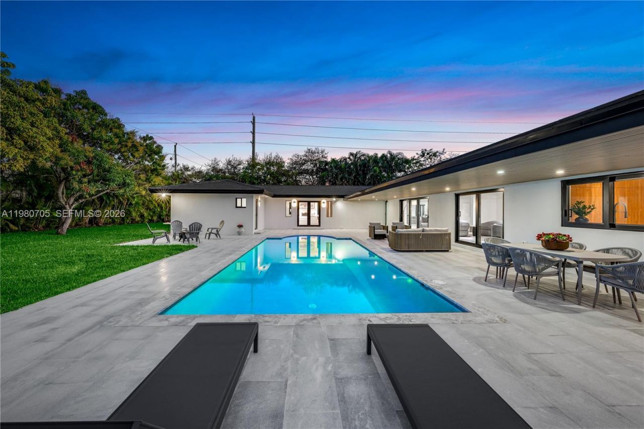 14323 SW 80th Ave , Palmetto Bay, FL 33158 Photo