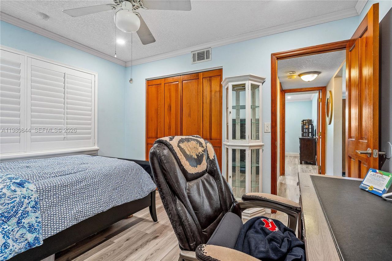 3127 NW 68th St, Fort Lauderdale, FL 33309 Photo