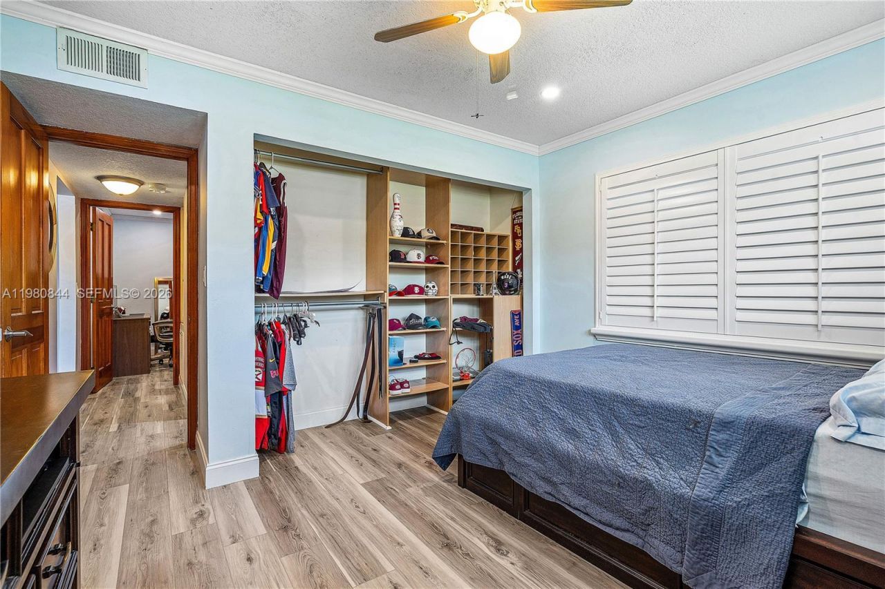 3127 NW 68th St, Fort Lauderdale, FL 33309 Photo