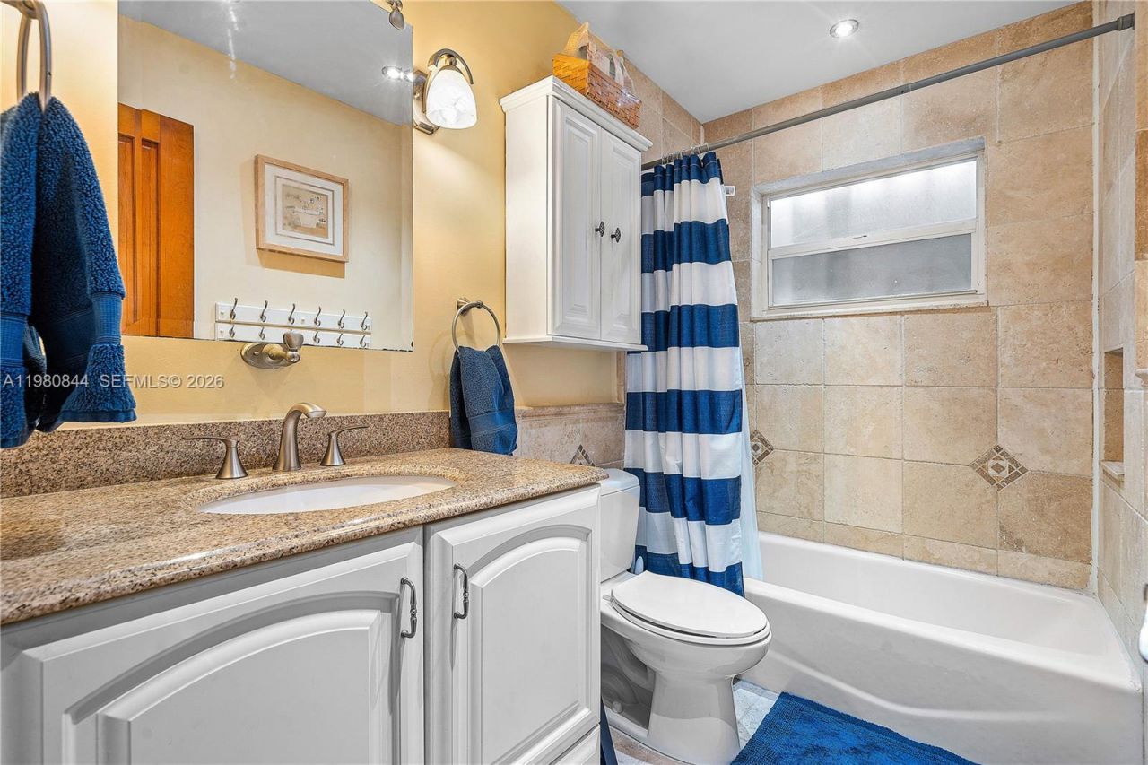 3127 NW 68th St, Fort Lauderdale, FL 33309 Photo