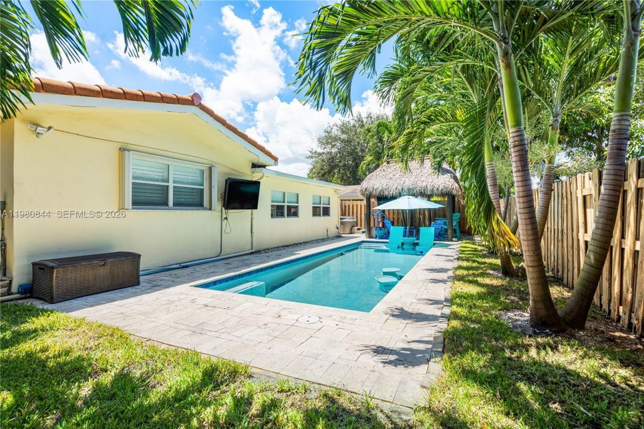 3127 NW 68th St, Fort Lauderdale, FL 33309 Photo