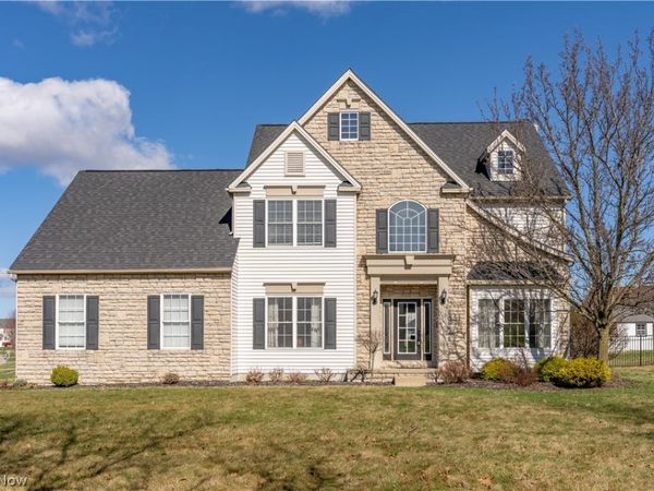 5879 Northampton Drive , Medina, OH 44256