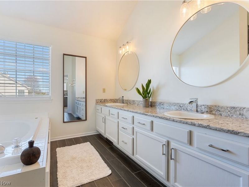 5879 Northampton Drive, Medina, OH 44256 Photo 20