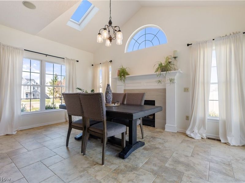 5879 Northampton Drive, Medina, OH 44256 Photo 9