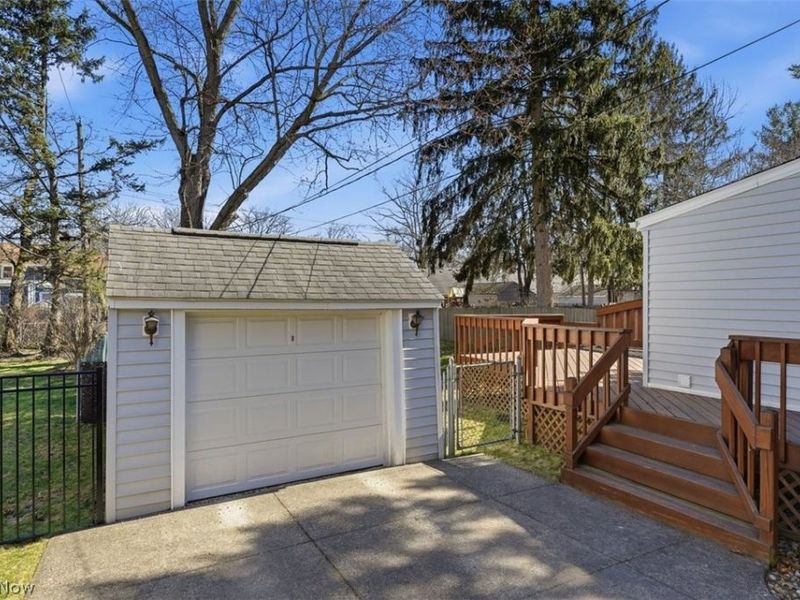 2627 Overbrook Road, Cuyahoga Falls, OH 44221 Photo 36