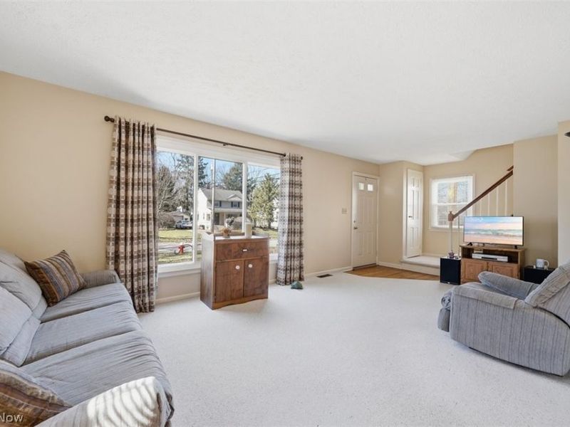 2627 Overbrook Road, Cuyahoga Falls, OH 44221 Photo 4