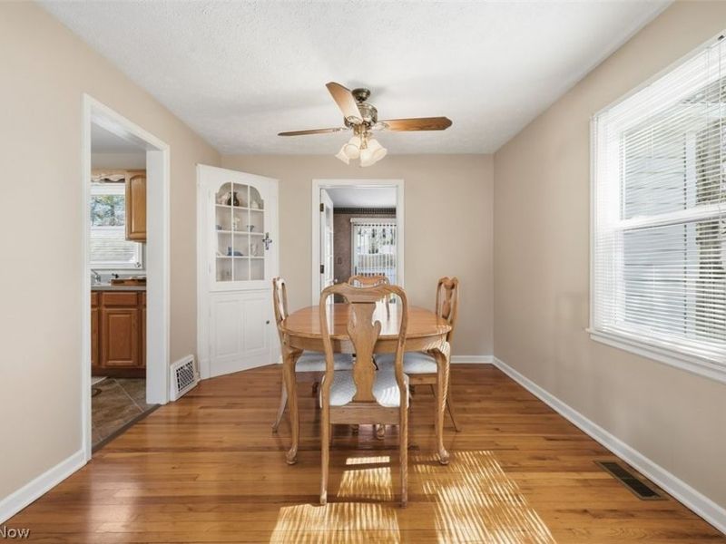 2627 Overbrook Road, Cuyahoga Falls, OH 44221 Photo 9