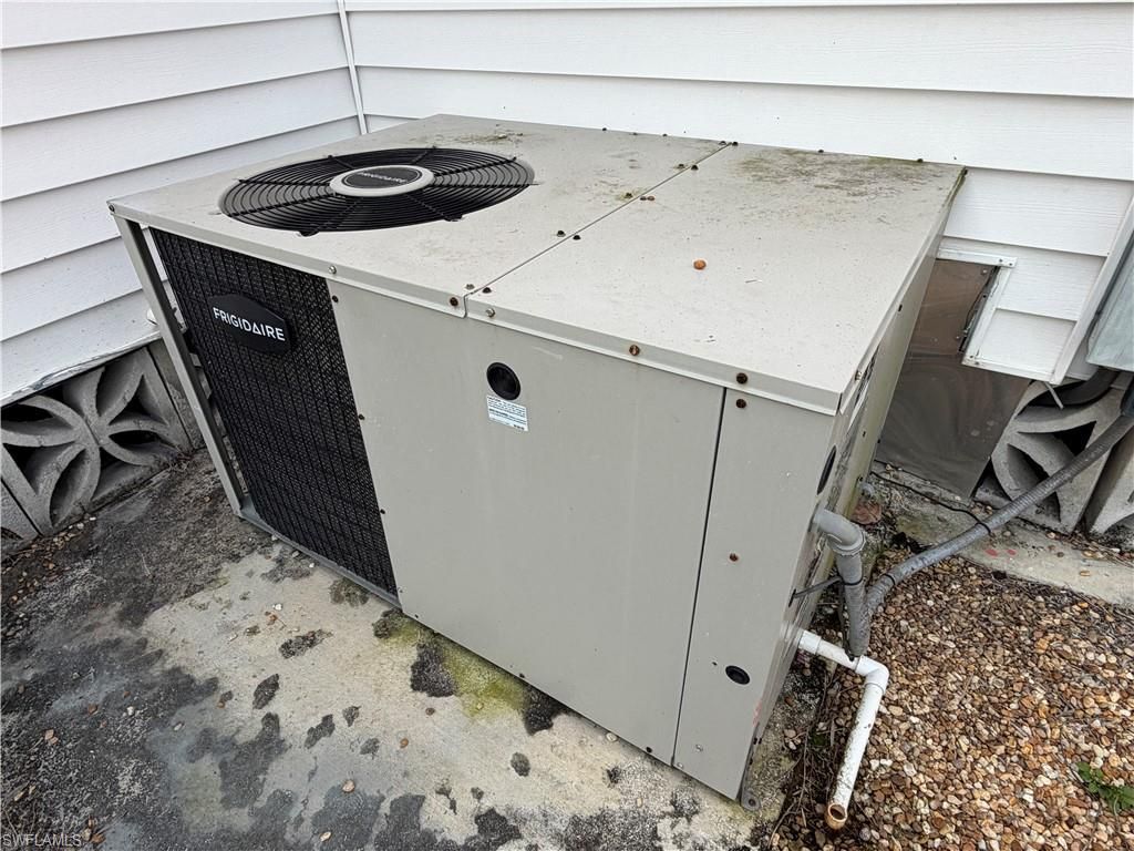 201 Captains Walk, North Fort Myers, FL 33917 Photo