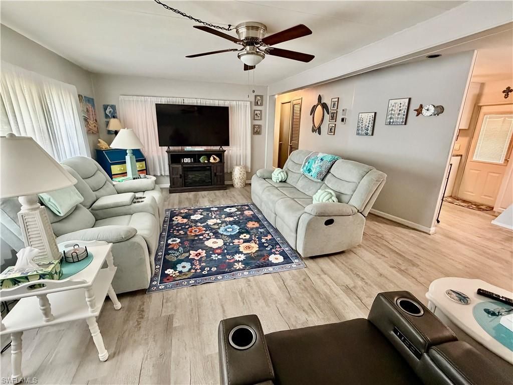 201 Captains Walk, North Fort Myers, FL 33917 Photo