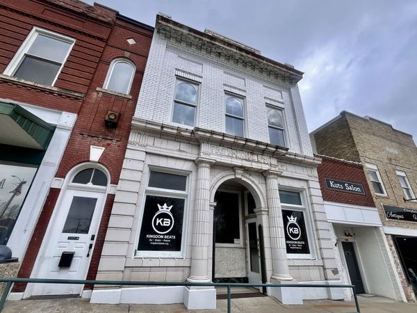 410 Court Street, Vienna, IL 62995