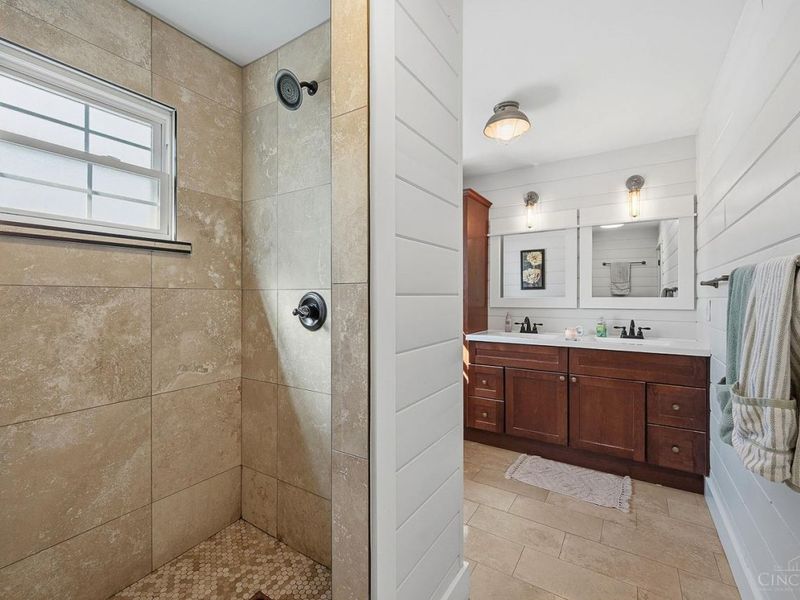 7886 Woodstone Drive, Anderson Twp, OH 45244 Photo 34