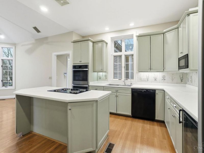 213 Belmont Court, Loveland, OH 45140 Photo 14