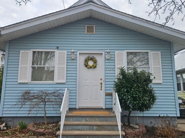 2126 Dill Ave, Linden, NJ 07036