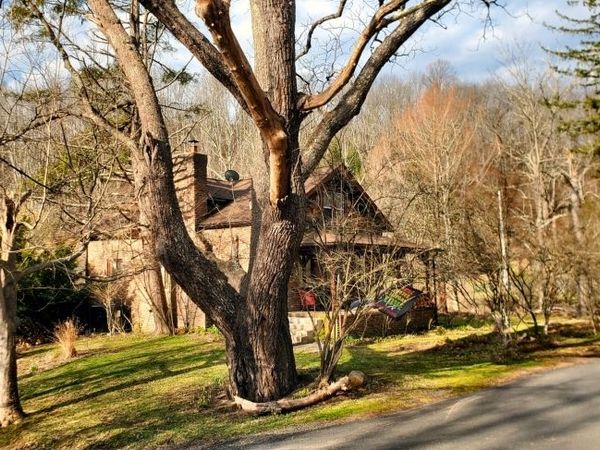 69 Kostenbader Rd, Hope, NJ 07825