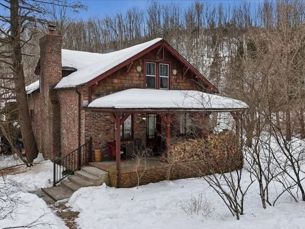 69 Kostenbader Rd, Hope, NJ 07825