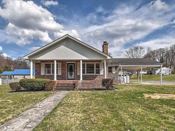 711 Parkway Boulevard, Elizabethton, TN 37643