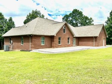 412 Page School Road, Pineville, KY 40977