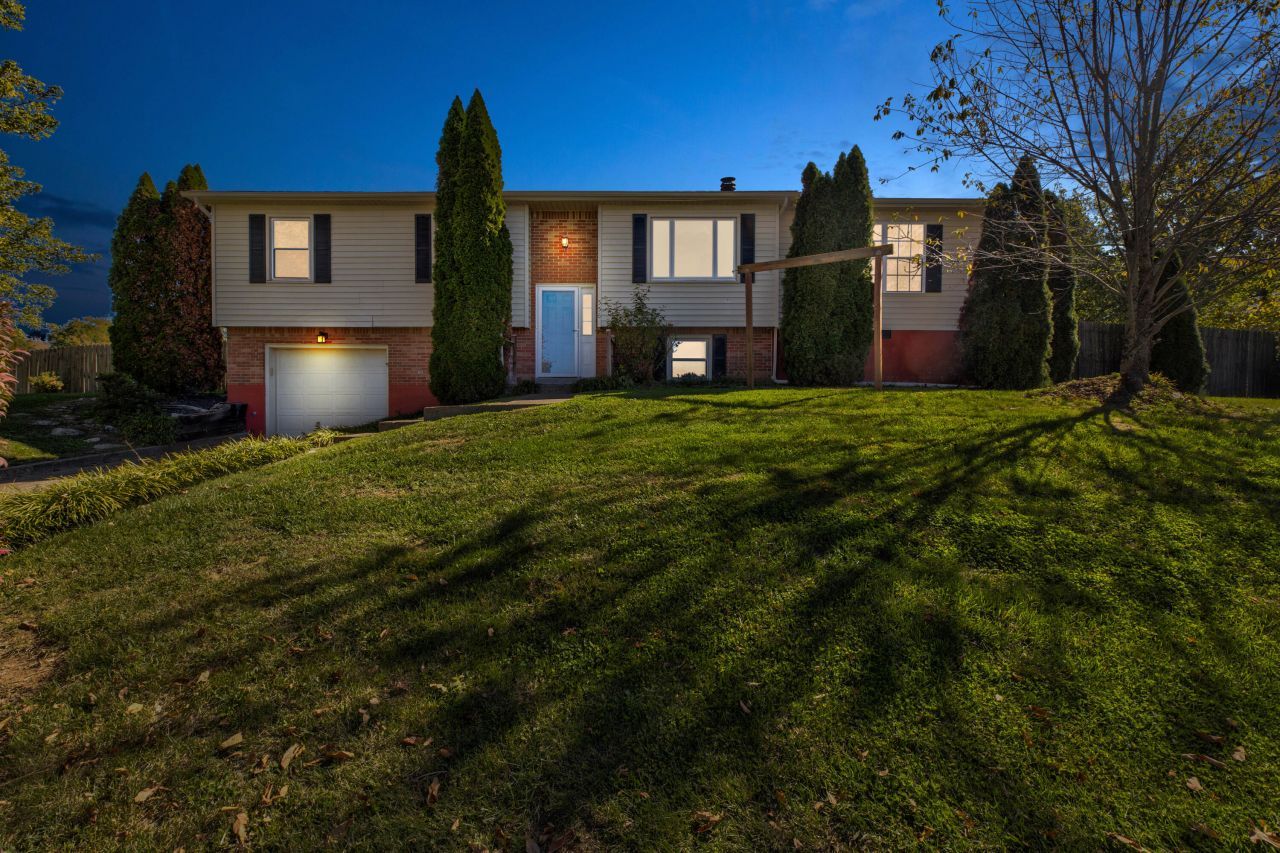 556 Lakeview Circle, Mount Sterling, KY 40353 Main Photo