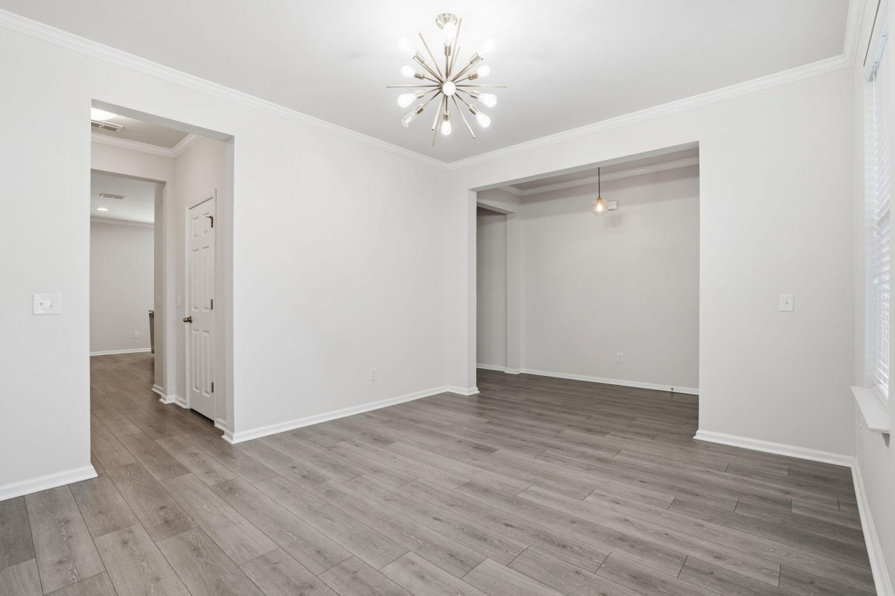 416 Northern Red Oak Drive Photo 11