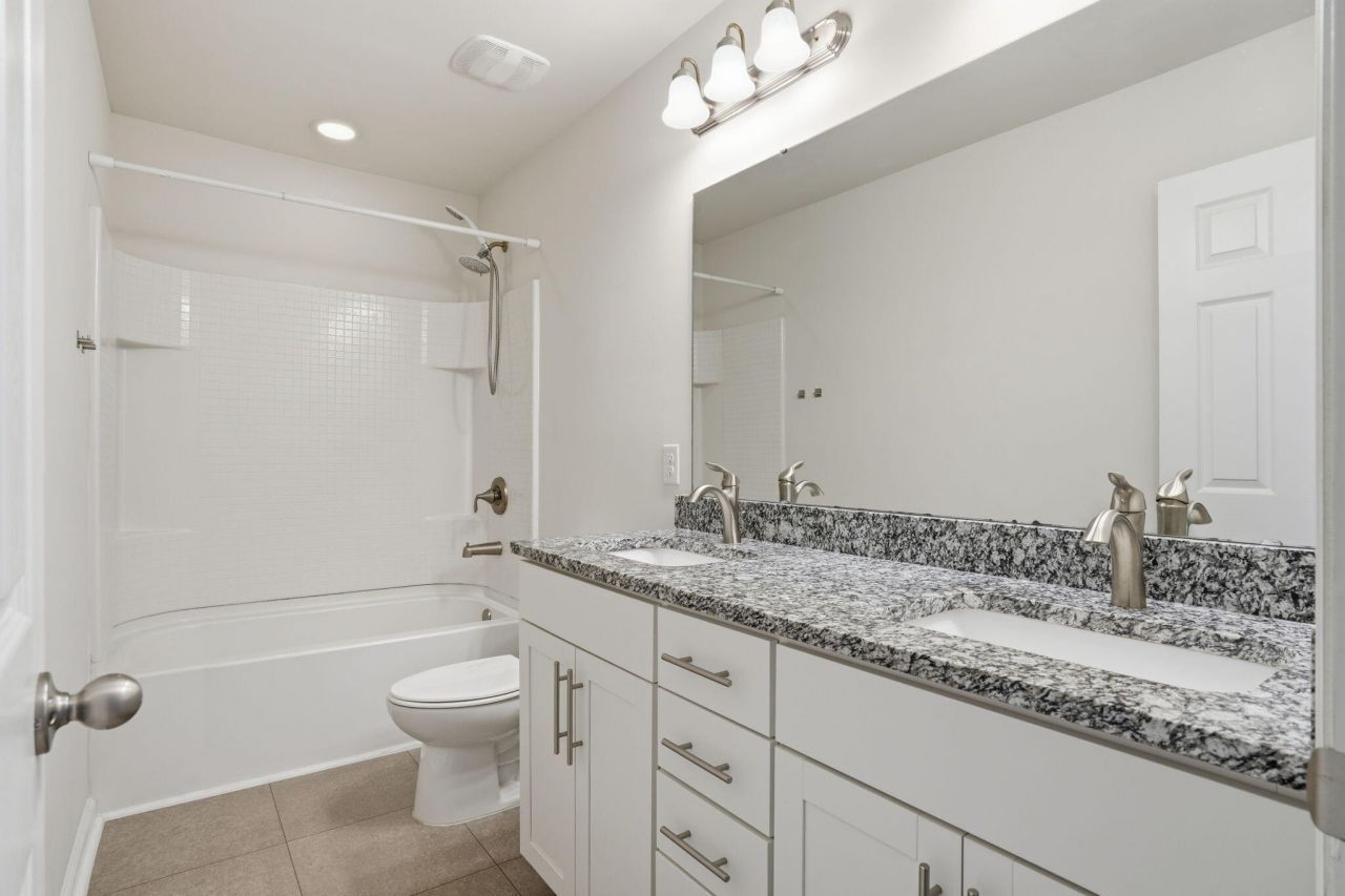 416 Northern Red Oak Drive Photo 16