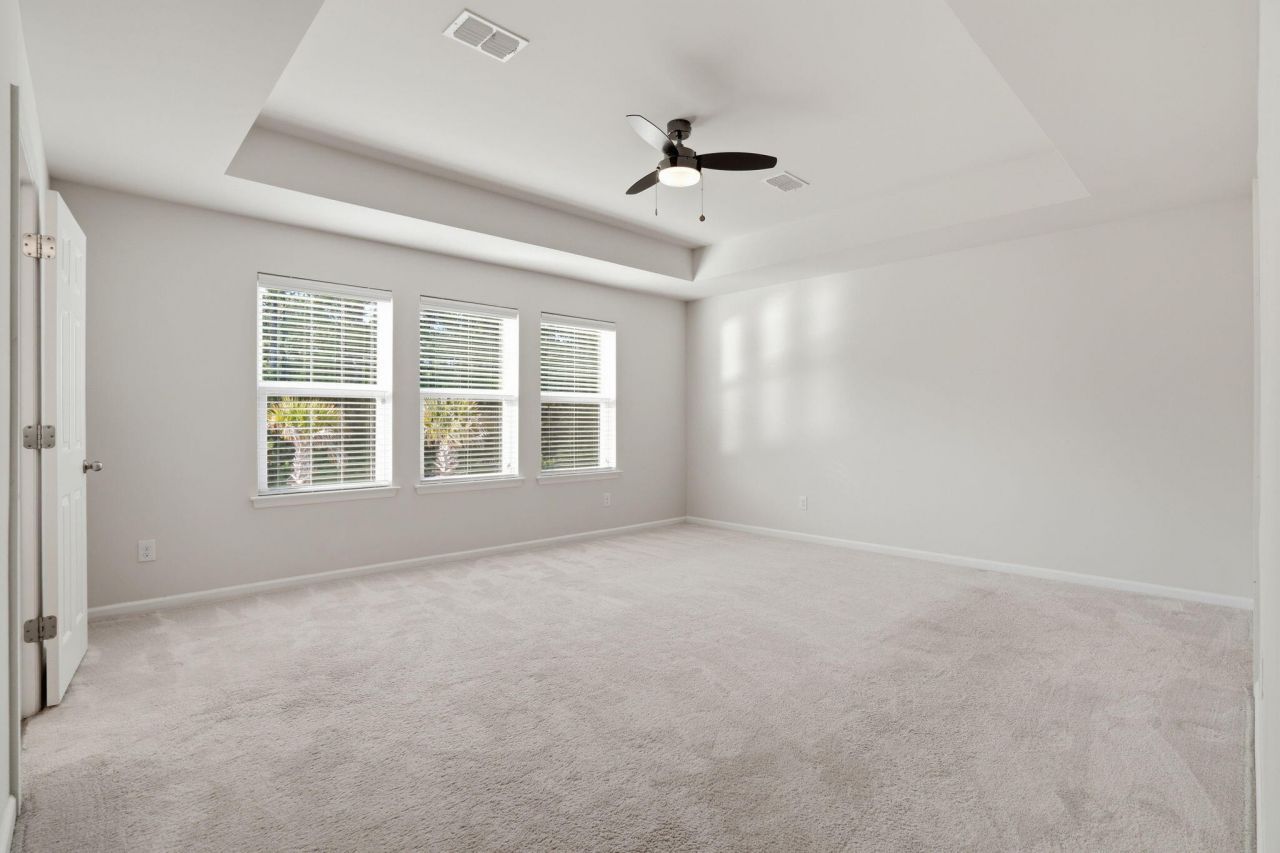 416 Northern Red Oak Drive Photo 18