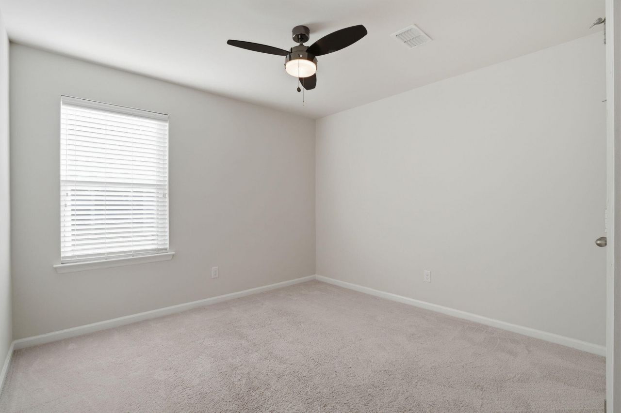 416 Northern Red Oak Drive Photo 19