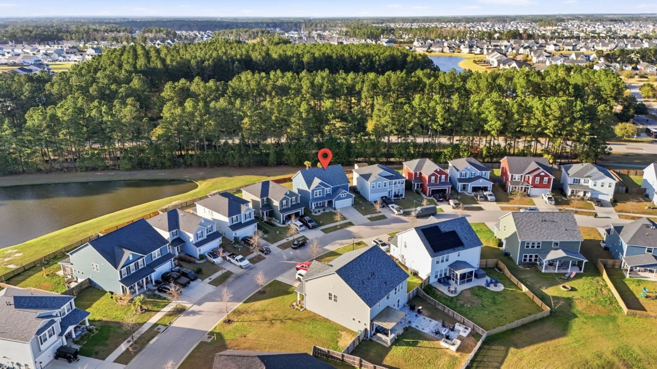 416 Northern Red Oak Drive Photo 9