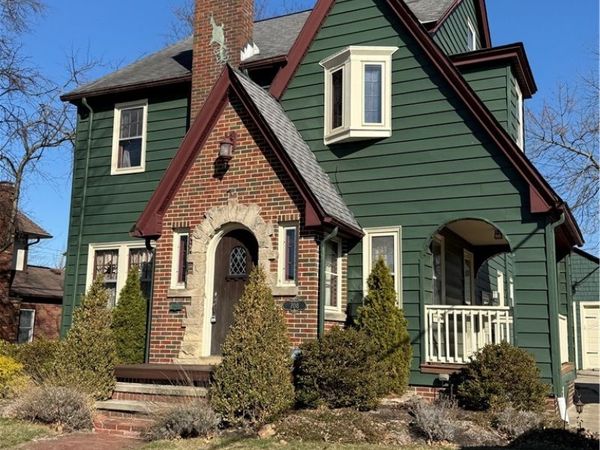 708 Park Avenue, Elyria, OH 44035