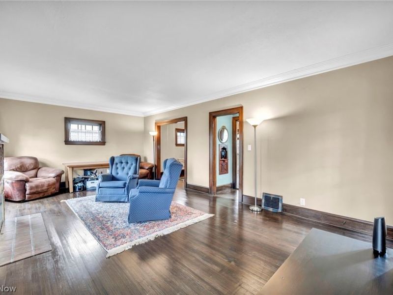 708 Park Avenue, Elyria, OH 44035 Photo 2