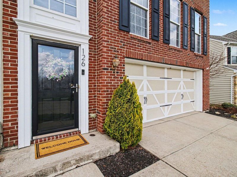 126 Brushwood Drive, Fort Thomas, KY 41075 Photo 2