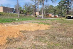 E/s Tremont Avenue photo 4