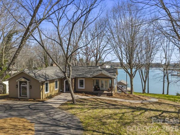 4448 Hill Street , Sherrills Ford, NC 28673